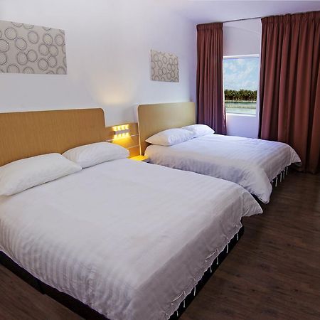 Thanks Hotel Parit Buntar Εξωτερικό φωτογραφία