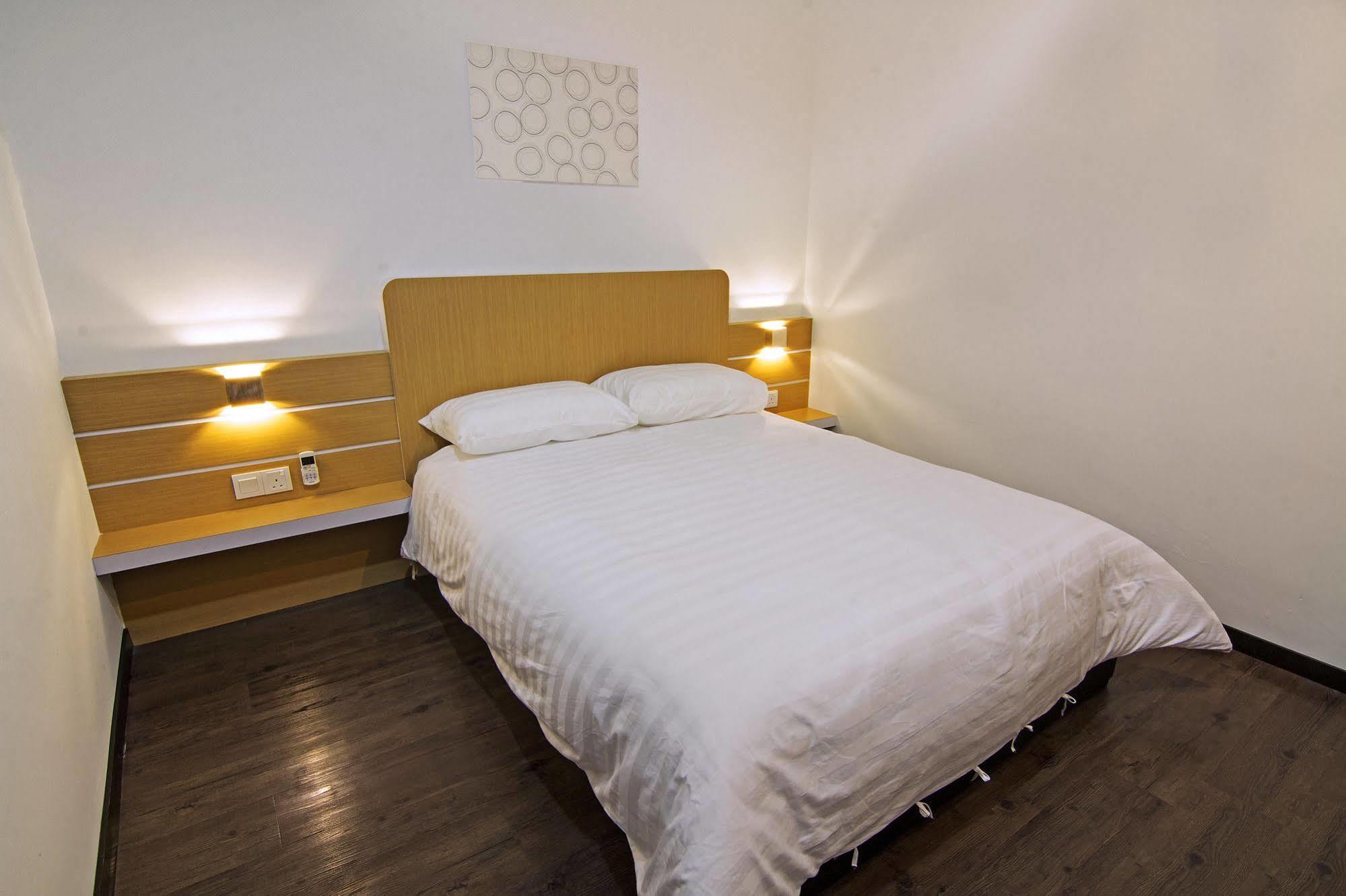 Thanks Hotel Parit Buntar Εξωτερικό φωτογραφία