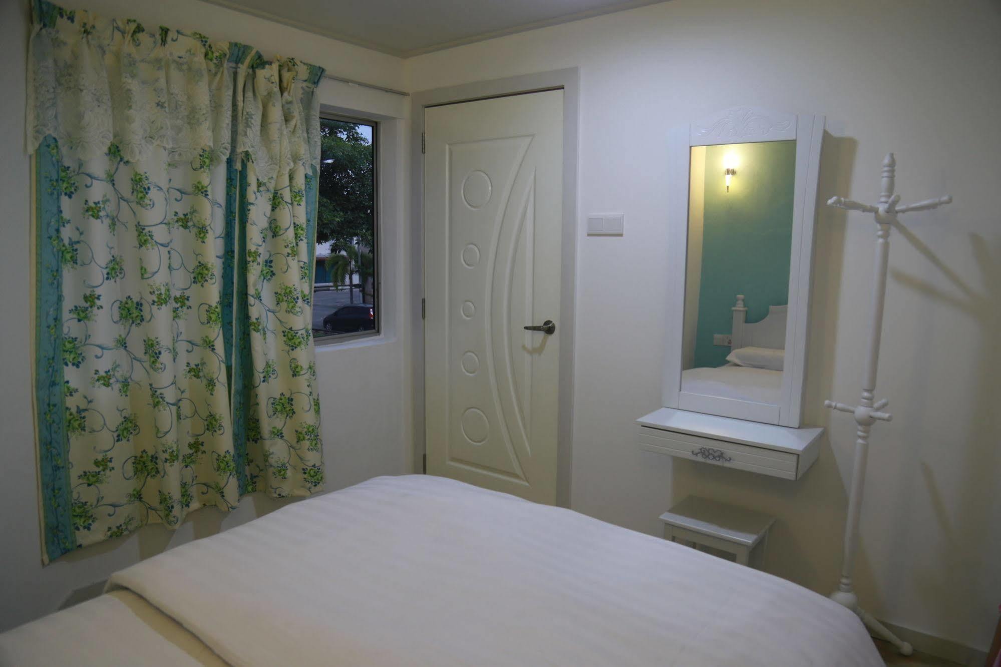 Thanks Hotel Parit Buntar Εξωτερικό φωτογραφία