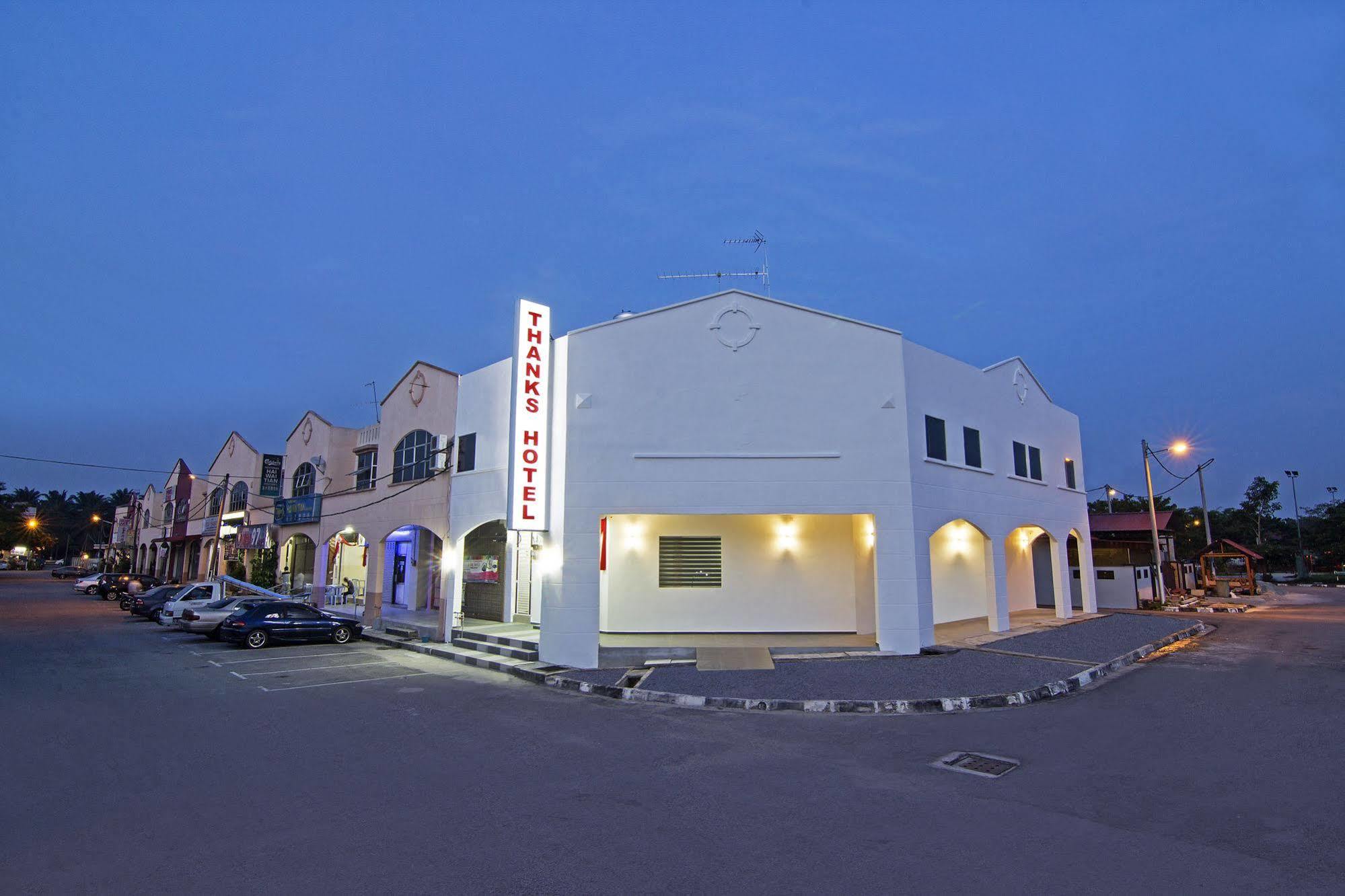 Thanks Hotel Parit Buntar Εξωτερικό φωτογραφία